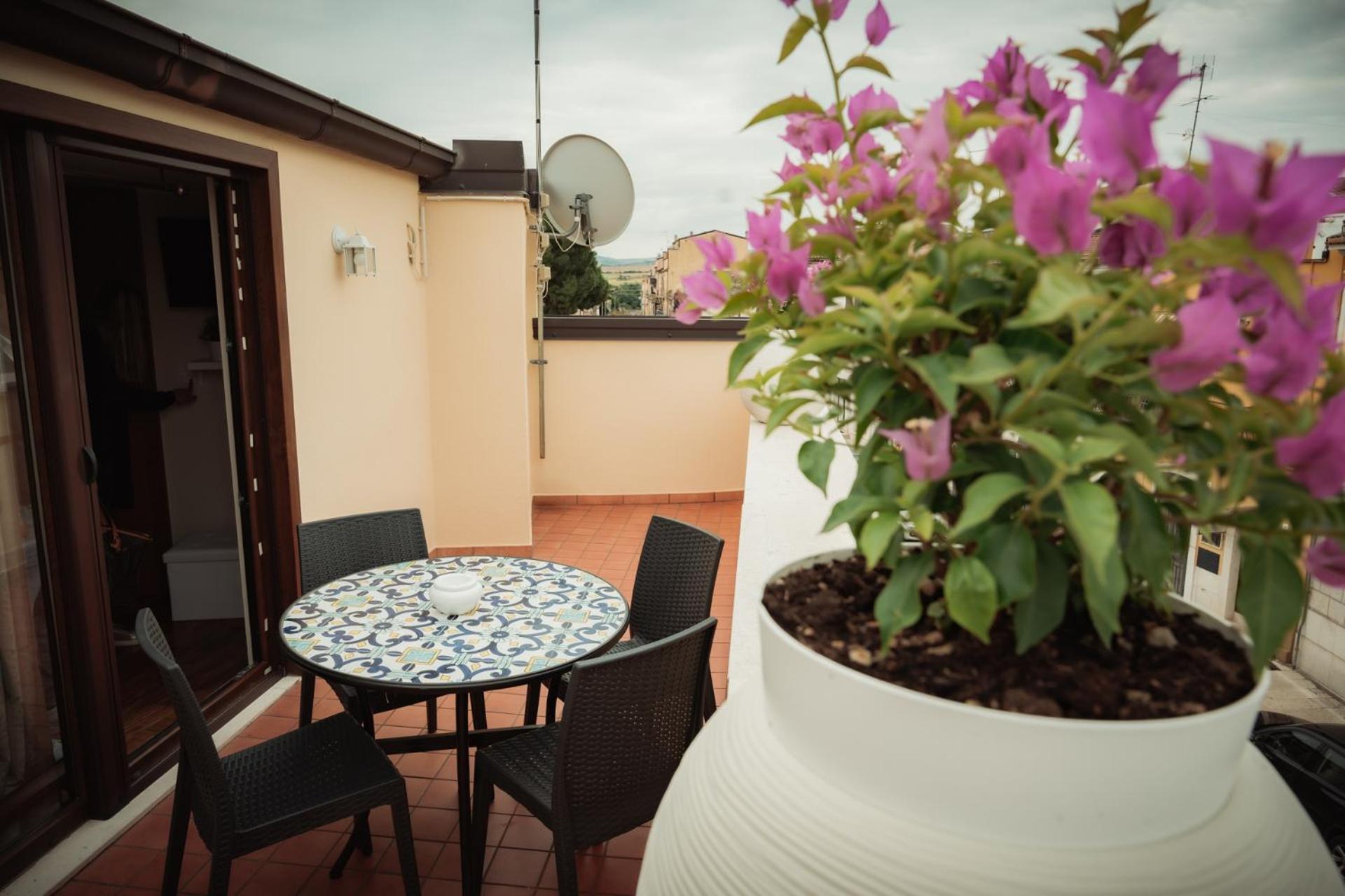La Terrazza Dei Gemelli - Casa Vacanze Venosa Εξωτερικό φωτογραφία